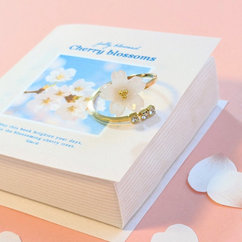 溶解之书礼品　戒指　樱花花瓣　均码 - 戒指 - 其他金属 白色