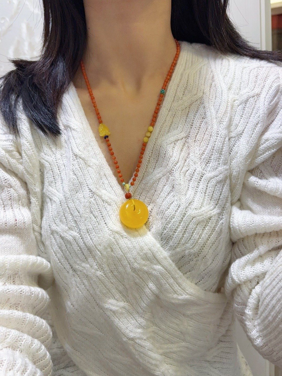 天然俄料蜜蜡平安扣吊坠 鸡油黄天然流动纹 蜜满蜡实 重约11.3克 - 吊饰 - 水晶 