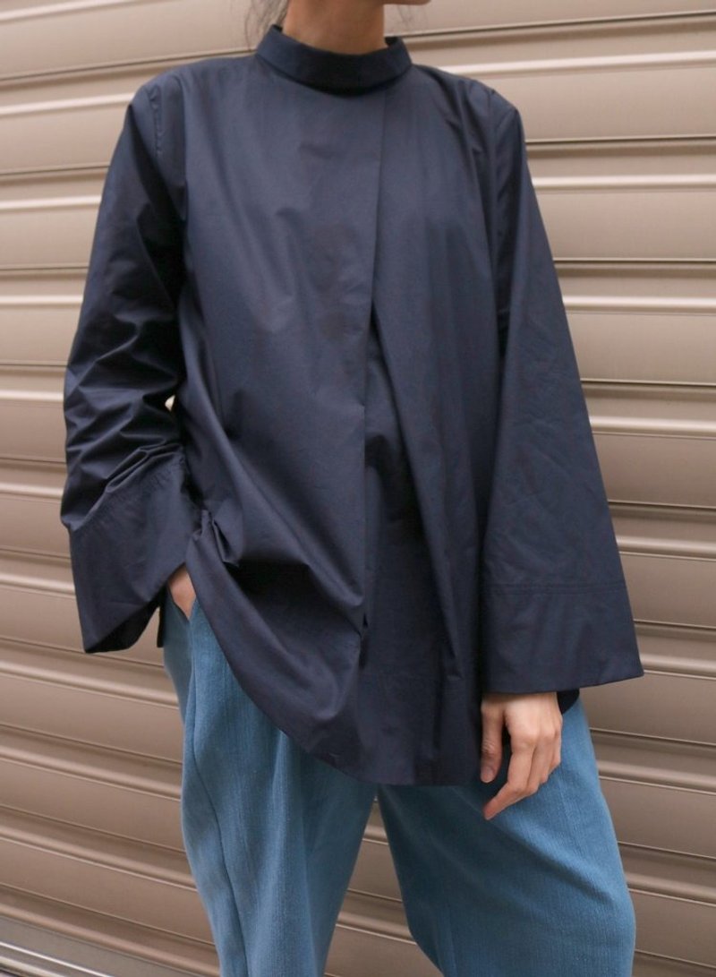 蓝色卷领立领极简衬衫 (可订做其他颜色) - 女装上衣 - 棉．麻 