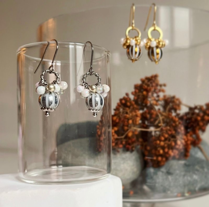 小可爱耳环(银) 耶诞节交换礼物 耳勾/耳夹 - 耳环/耳夹 - 玻璃 银色