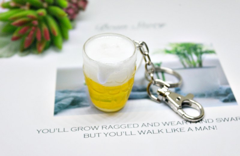 钥匙圈+包包挂件 -今晚,想要来点台啤- #可爱 #俏皮 - 钥匙链/钥匙包 - 树脂 黄色