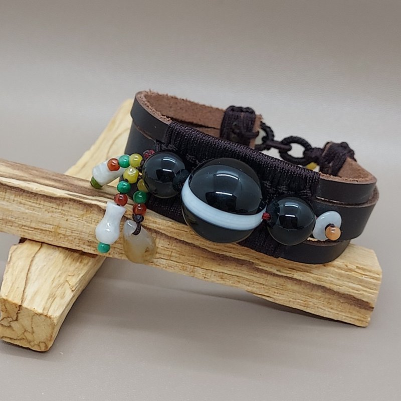 (Strip Agate) 玛瑙配翡翠玉皮绳 - 招财保平安 - 手链/手环 - 半宝石 