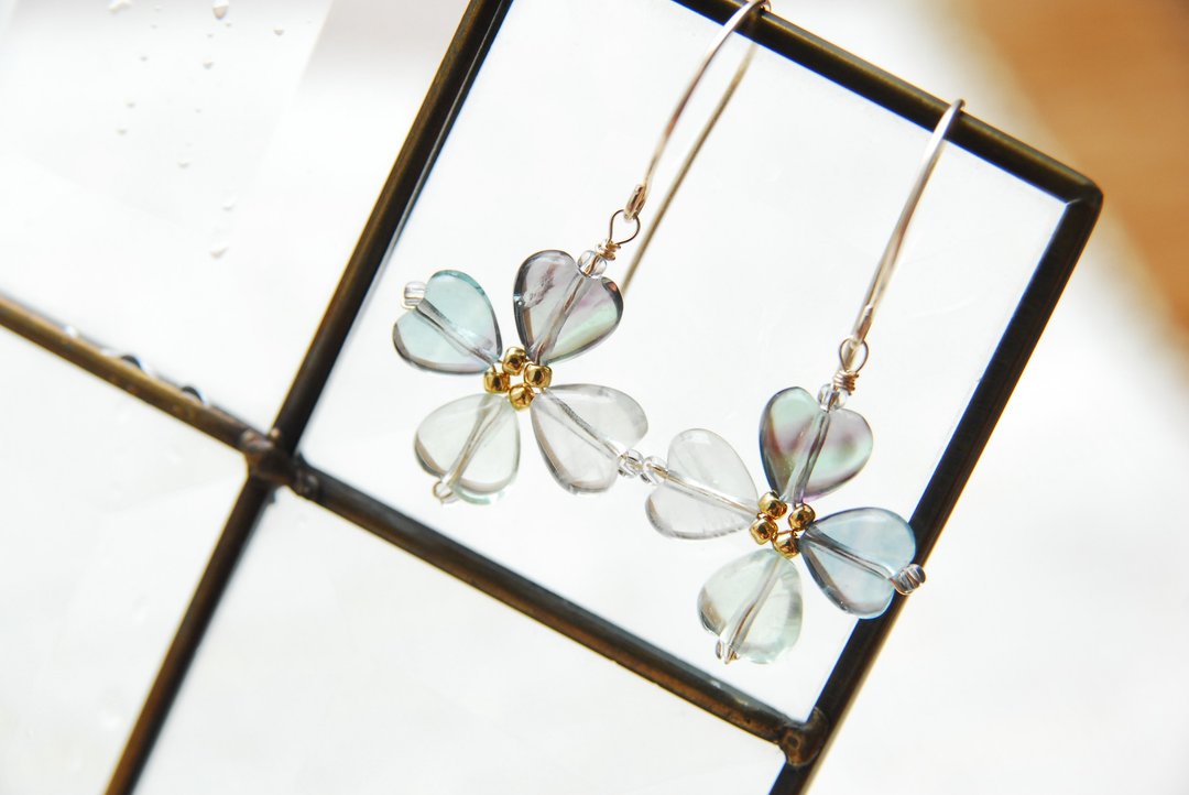 Fluorite flower earrings no.18 14kgf - 耳环/耳夹 - 宝石 绿色