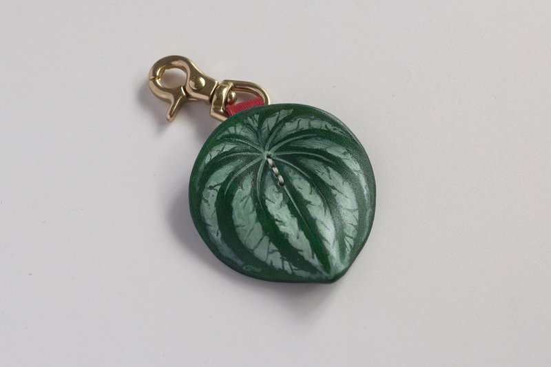 西瓜皮椒草 Peperomia sandersii 皮革黄铜挂饰 - 钥匙链/钥匙包 - 真皮 绿色