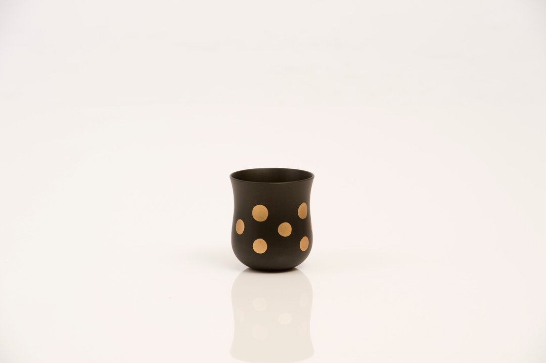 Dot cup Urushi Kuro Gold - 其他杯子 - 木头 金色