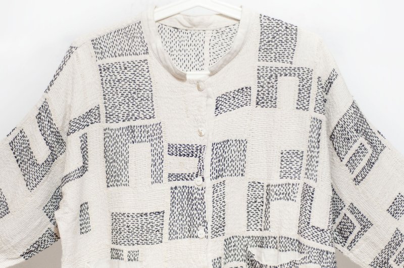 女装 白色黑色刺绣上衣 有机纯棉手绣外套 手织布七分袖刺子绣-线 - 女装衬衫 - 棉．麻 白色