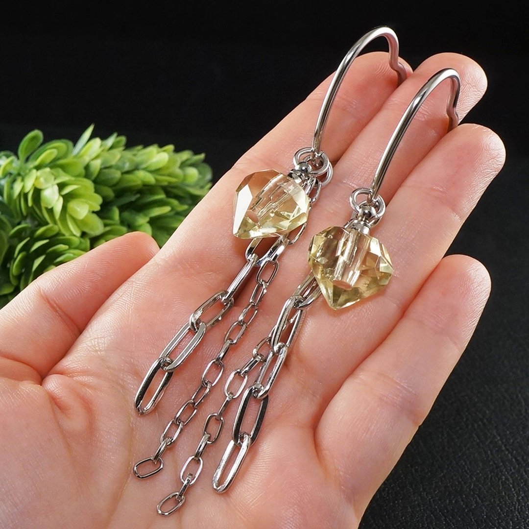 Heart Earring Hoops Silver Chain Crystal Clear Yellow Bottle Flask Vial Earrings - 耳环/耳夹 - 玻璃 黄色