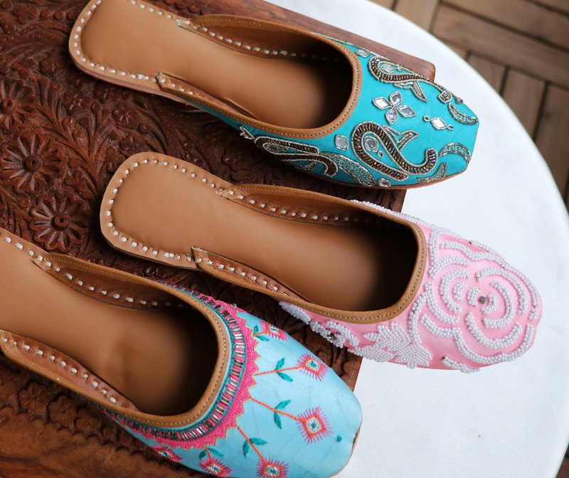 【廋版凉拖】印度风情/手工钉珠皮底拖鞋 - 女款休闲鞋 - 真皮 多色