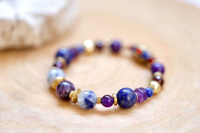 点金||青花瓷||系列。仅此一件。蓝线石/紫龙晶/青金石/红石榴石 - 手链/手环 - 水晶 蓝色