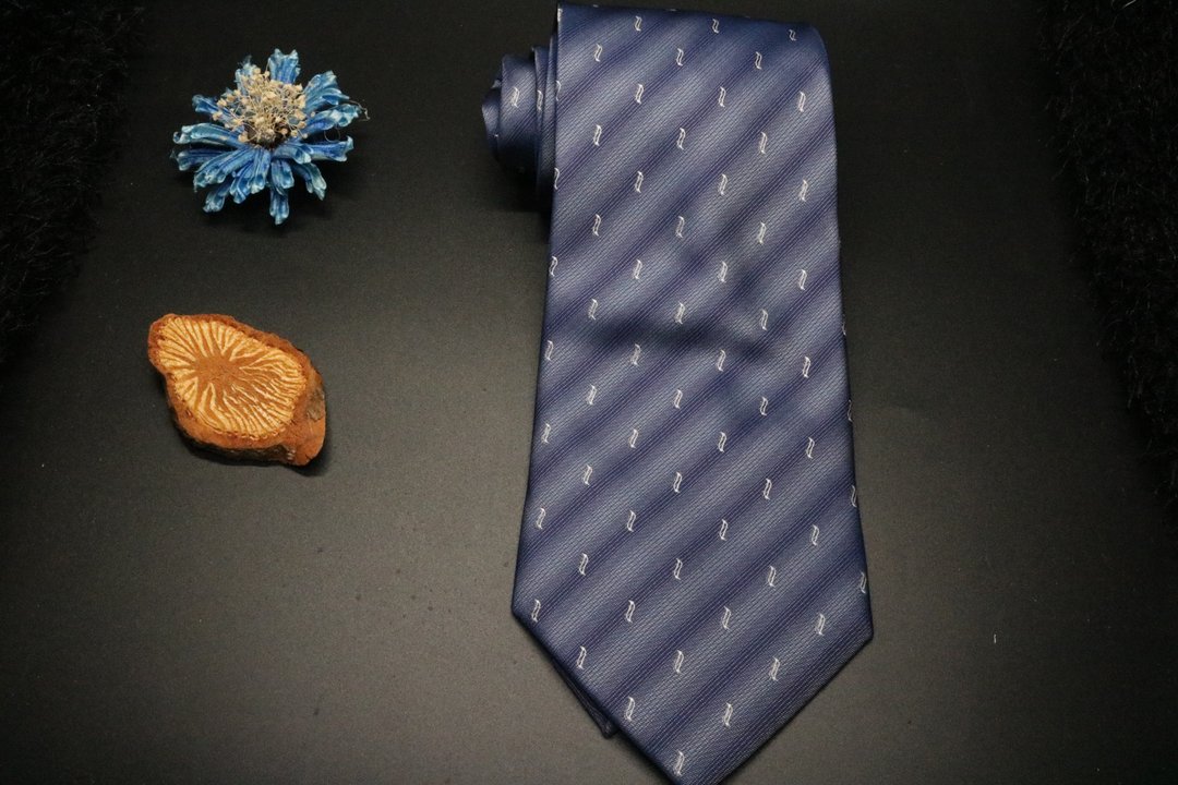 牛仔蓝小线条真丝领带/型男百搭necktie - 领带/领带夹 - 丝．绢 蓝色