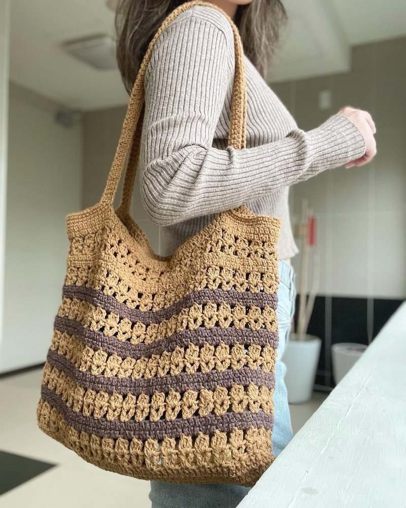 微镂空托特包(多色选择) - 手提包/手提袋 - 棉．麻 咖啡色