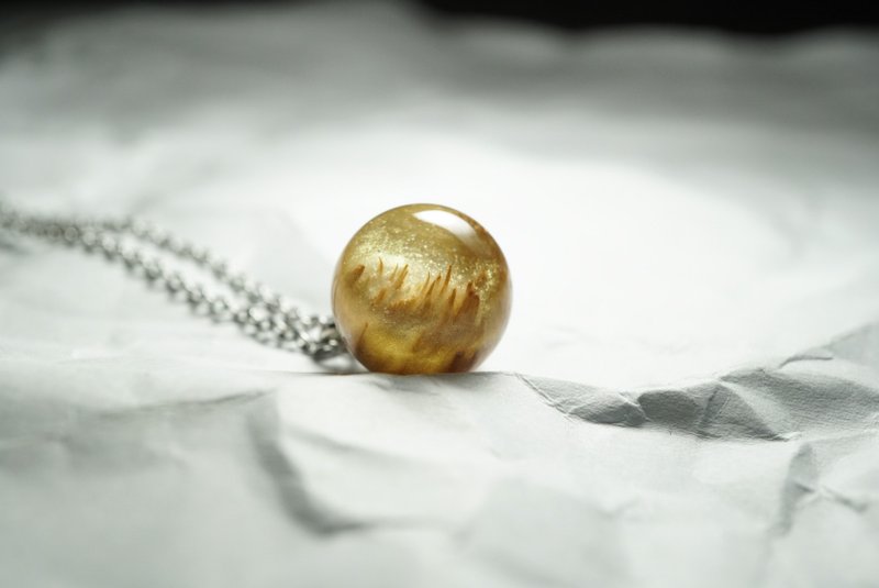 宠物骨灰定制化配色球形项链 礼物 瞳孔色 毛发颜色 - 订制抱枕/饰品 - 木头 多色