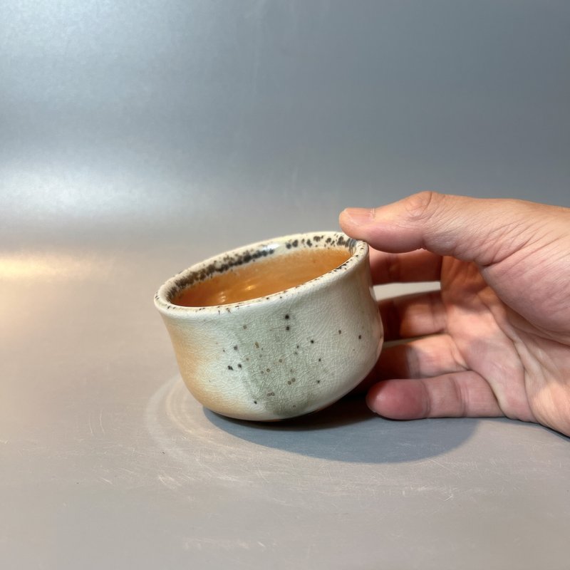 柴烧纯瓷土主人杯 / 小平凡手作 - 茶具/茶杯 - 陶 