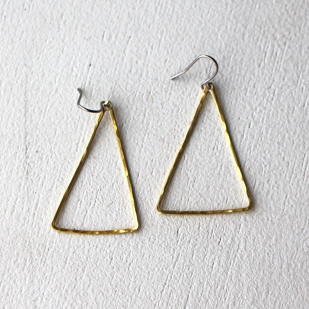 Brass earrings misumi line - 耳环/耳夹 - 其他金属 金色
