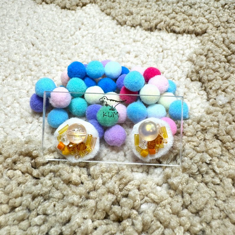 橘橙耳环 - 耳环/耳夹 - 其他材质 橘色