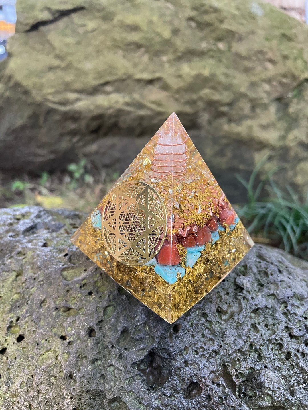 (南红玛瑙+绿松石)奥根塔/奥根能量塔/奥钢塔/6CM/Orgonite - 摆饰 - 树脂 