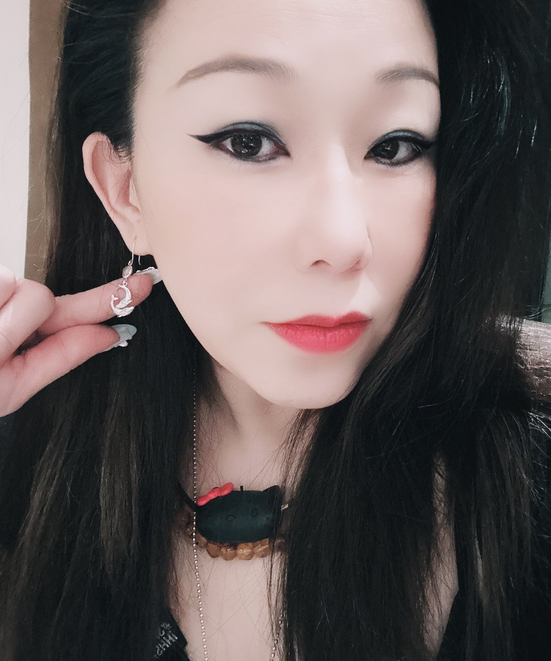 亚特兰提斯鲸鱼双生爱月光耳环 - 耳环/耳夹 - 纯银 透明