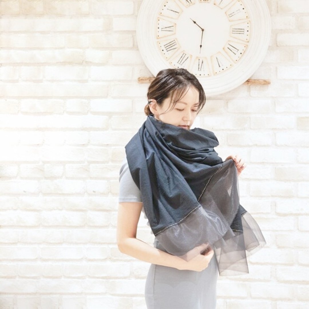 A soft and colorful stole | Navy - 围巾/披肩 - 其他材质 蓝色