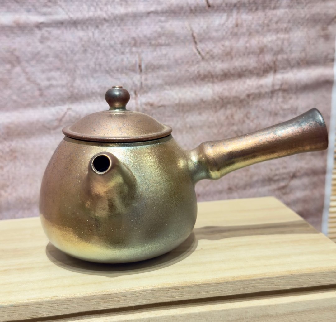 新年礼品  金银彩柴烧急须壶 - 茶具/茶杯 - 陶 
