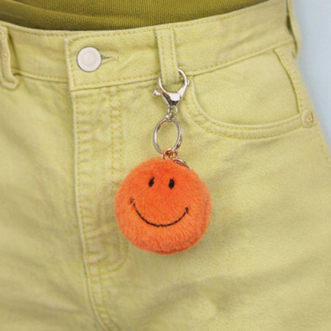 24H 出货 BON TON TOYS X Smiley Smiley 笑脸环保毛绒钥匙圈 -5.5cm - 钥匙链/钥匙包 - 聚酯纤维 多色