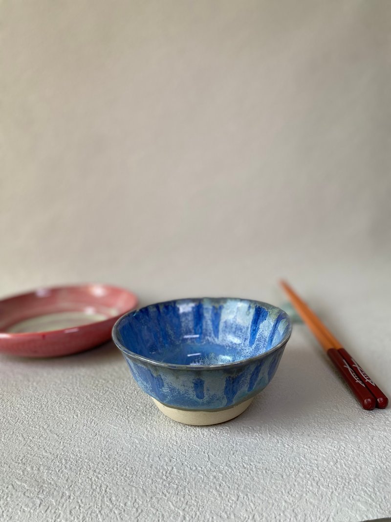 流水淙淙 蓝色手作陶瓷碗 - 行云流水系列 - 碗 - 陶 蓝色