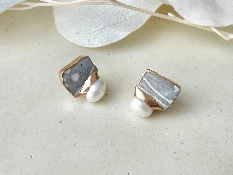 京烧 金继 医疗级不锈钢耳环 灰色 淡水珍珠 天然石 传统工艺 No.183 - 耳环/耳夹 - 陶 灰色