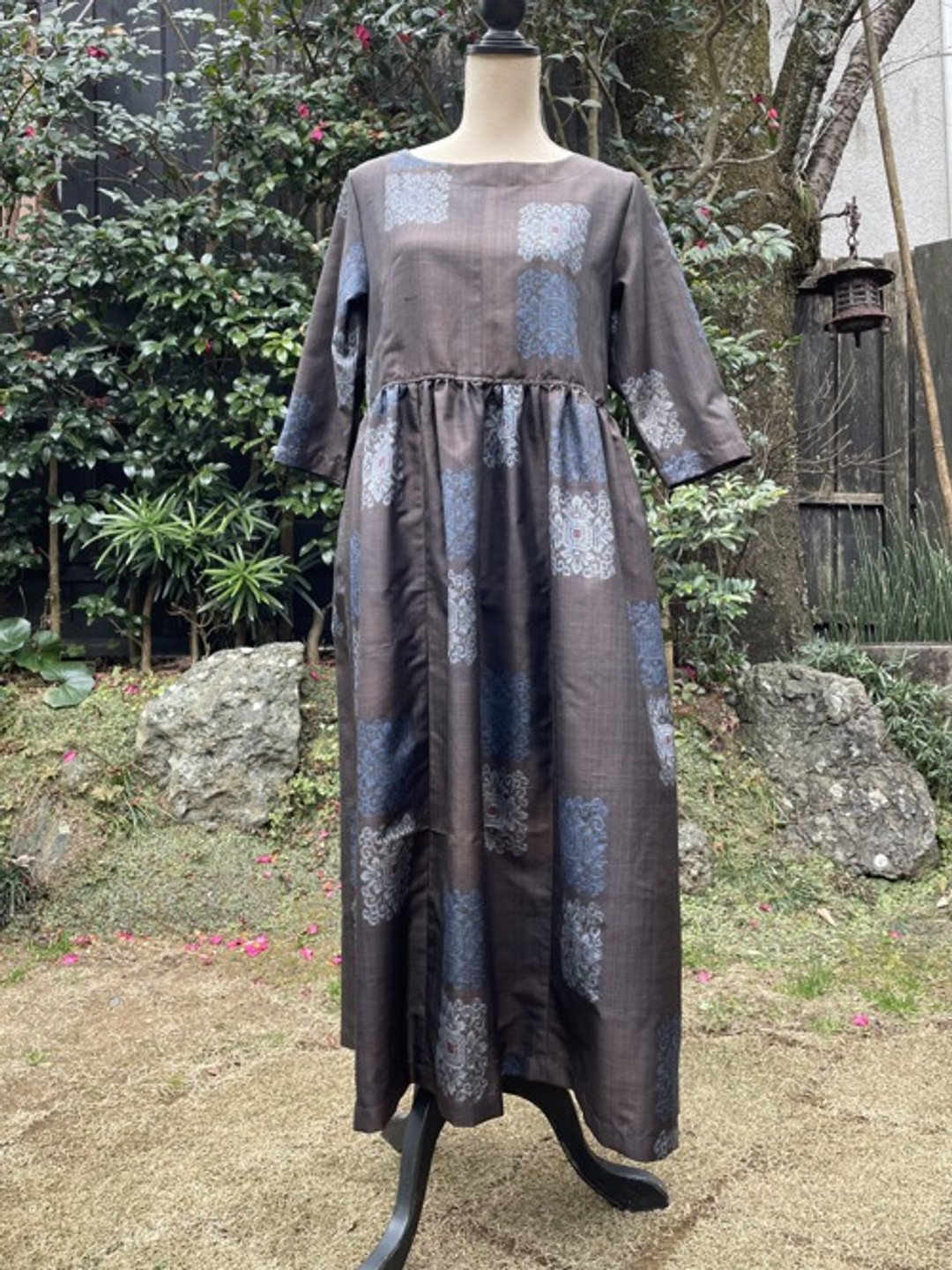䌷绸和服重制抓褶洋装 - 洋装/连衣裙 - 丝．绢 咖啡色
