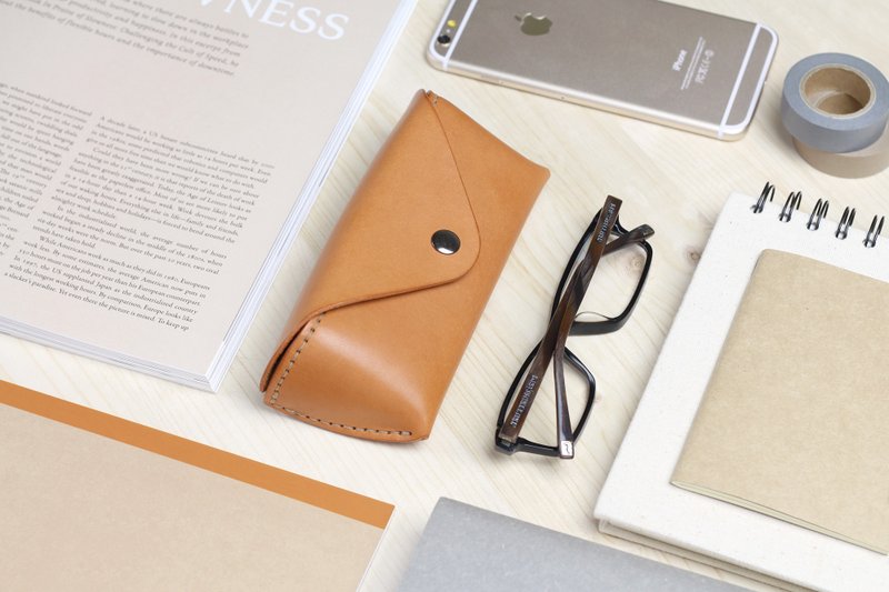 经典三角眼镜盒 ( 磁扣 ) -- 驼黄色 - 眼镜/眼镜框 - 真皮 橘色