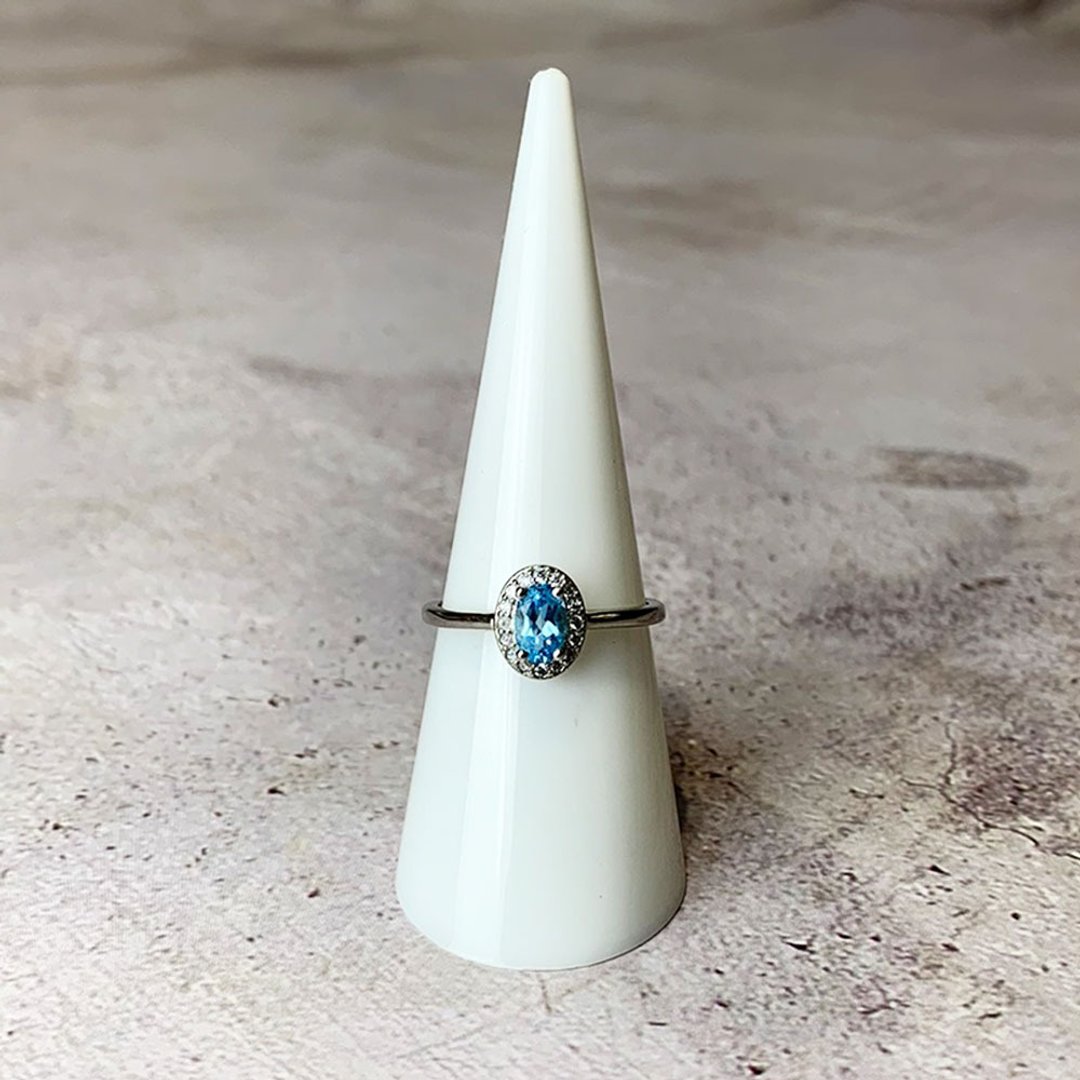 |纯银珠宝|天空蓝 蓝托帕石925纯银镶嵌宝石四爪简约蕾丝花边戒指 - 戒指 - 宝石 蓝色