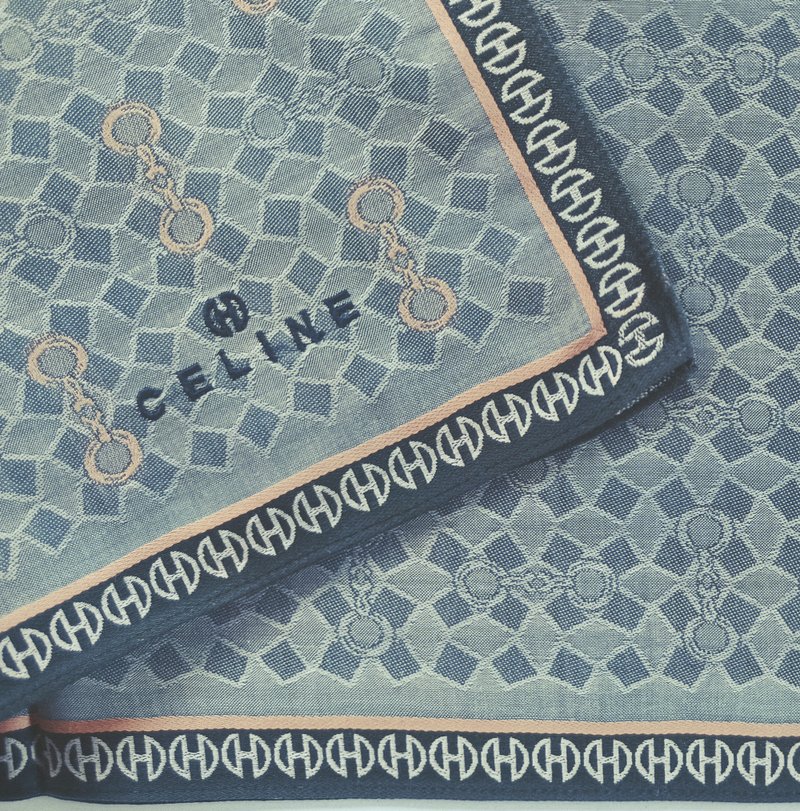 复古 Celine Paris 手帕，链条图案，尺寸 19 x 18.5 英寸 赛琳。 - 手帕/方巾 - 棉．麻 灰色