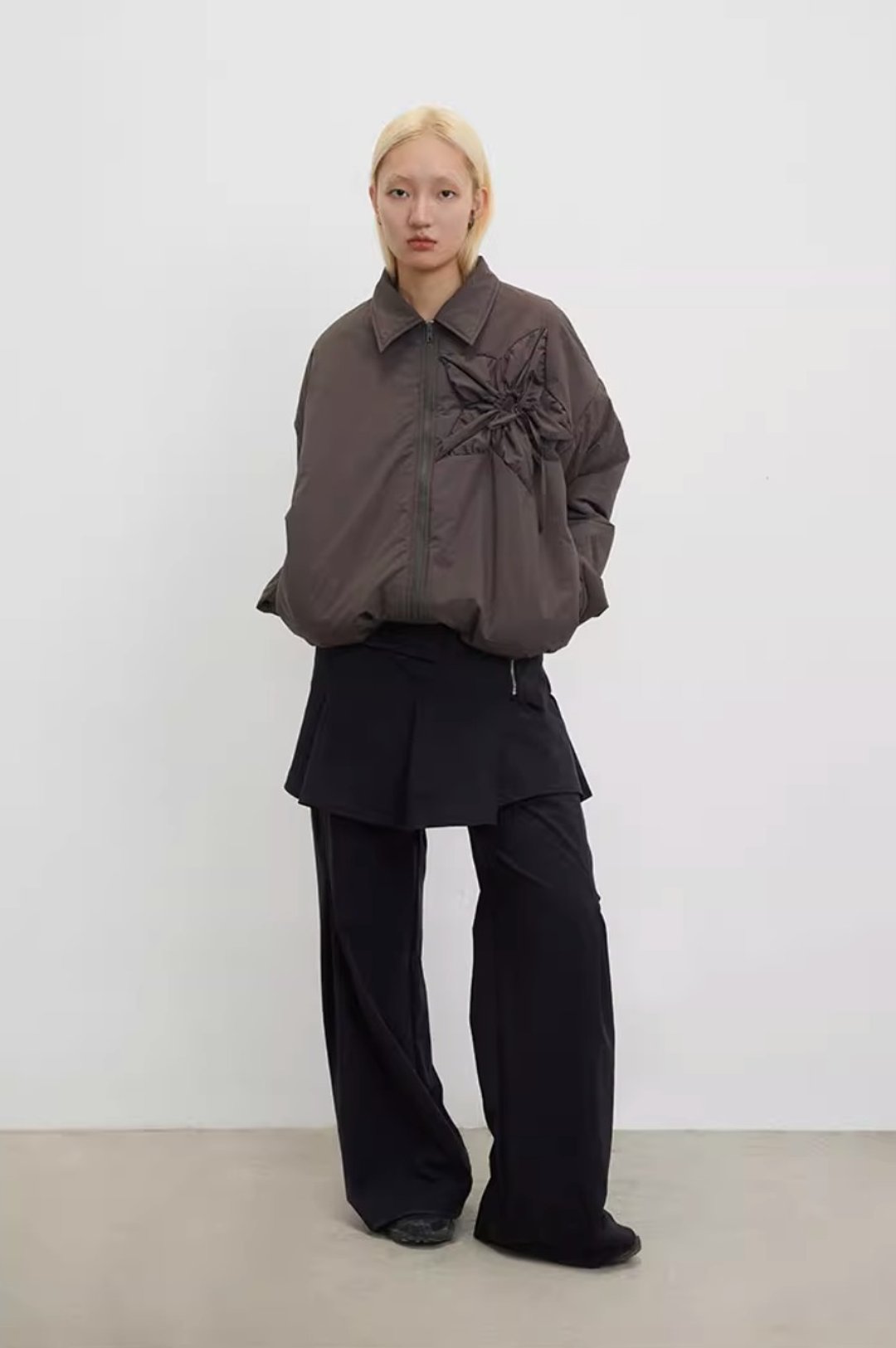 Zip-up Padded Jacket 星型浮雕夹棉外套 - 女装上衣 - 其他材质 