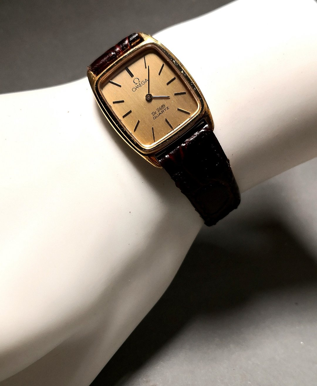 OMEGA 欧米茄 De Ville 碟飞系列1970s/石英表/仕女表/原厂表扣 - 女表 - 其他金属 金色