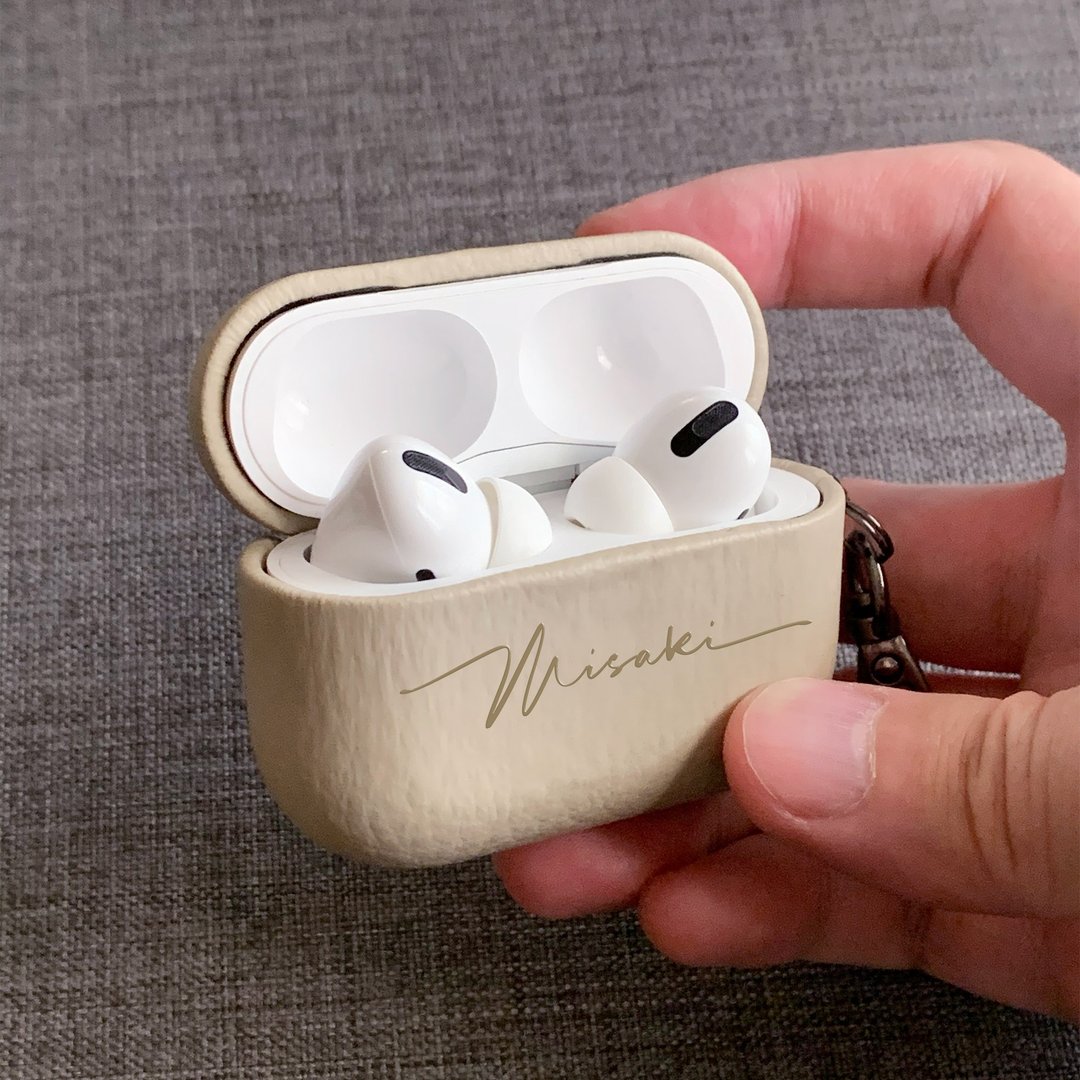 Airpods / Airpods Pro 耳机收纳皮套 客制名字 米色 - 耳机收纳 - 人造皮革 黑色