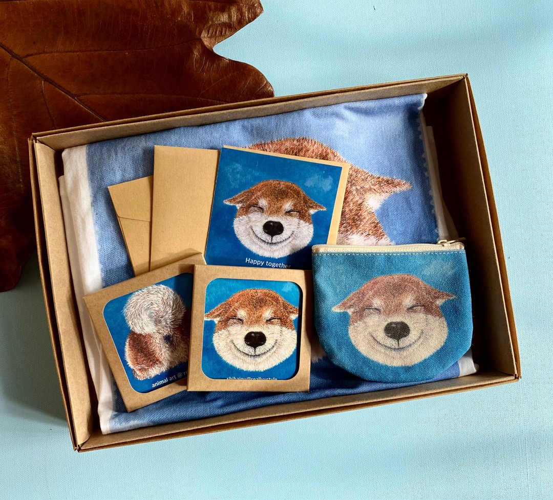 【周年庆-goody bag】柴犬画作手工订制商品福袋C - 女装 T 恤 - 棉 蓝色