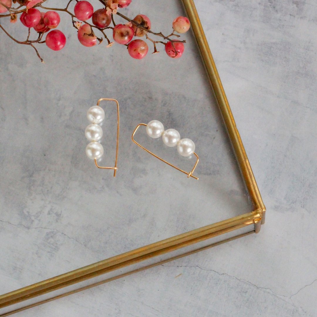14kgf Swarovski Pearl Pin Pierced Earrings - 耳环/耳夹 - 贵金属 白色