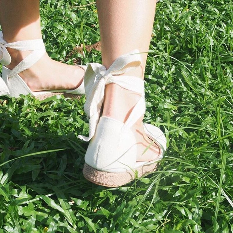 Lace Up Sandals (White) - 男女凉鞋 - 其他材质 白色