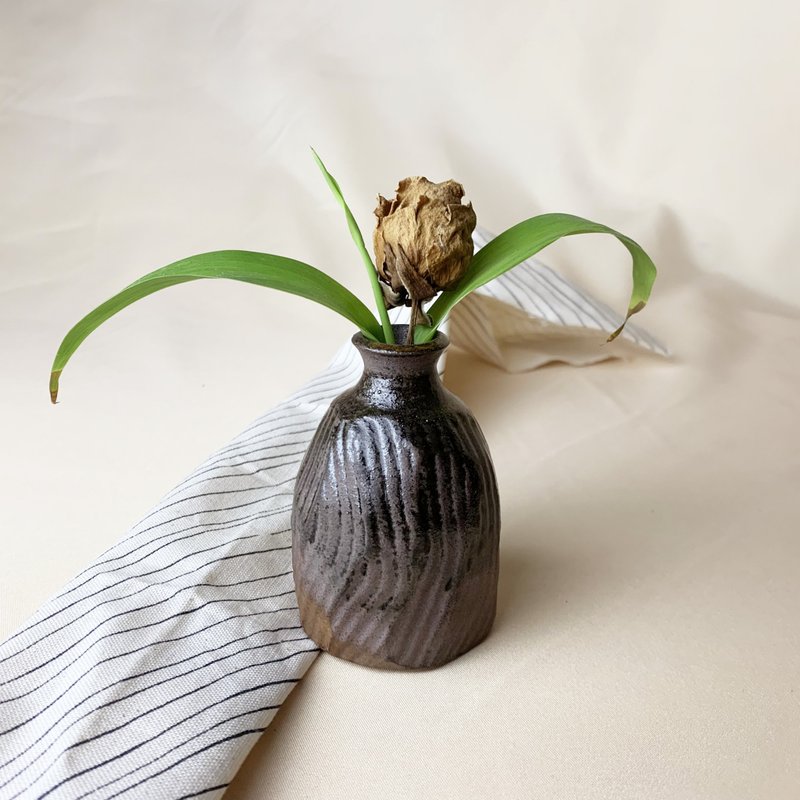 小口线瓶 新彩烧 柴烧陶艺 手作作品 盆器 |陈威恩作品 - 植栽/盆栽 - 陶 卡其色