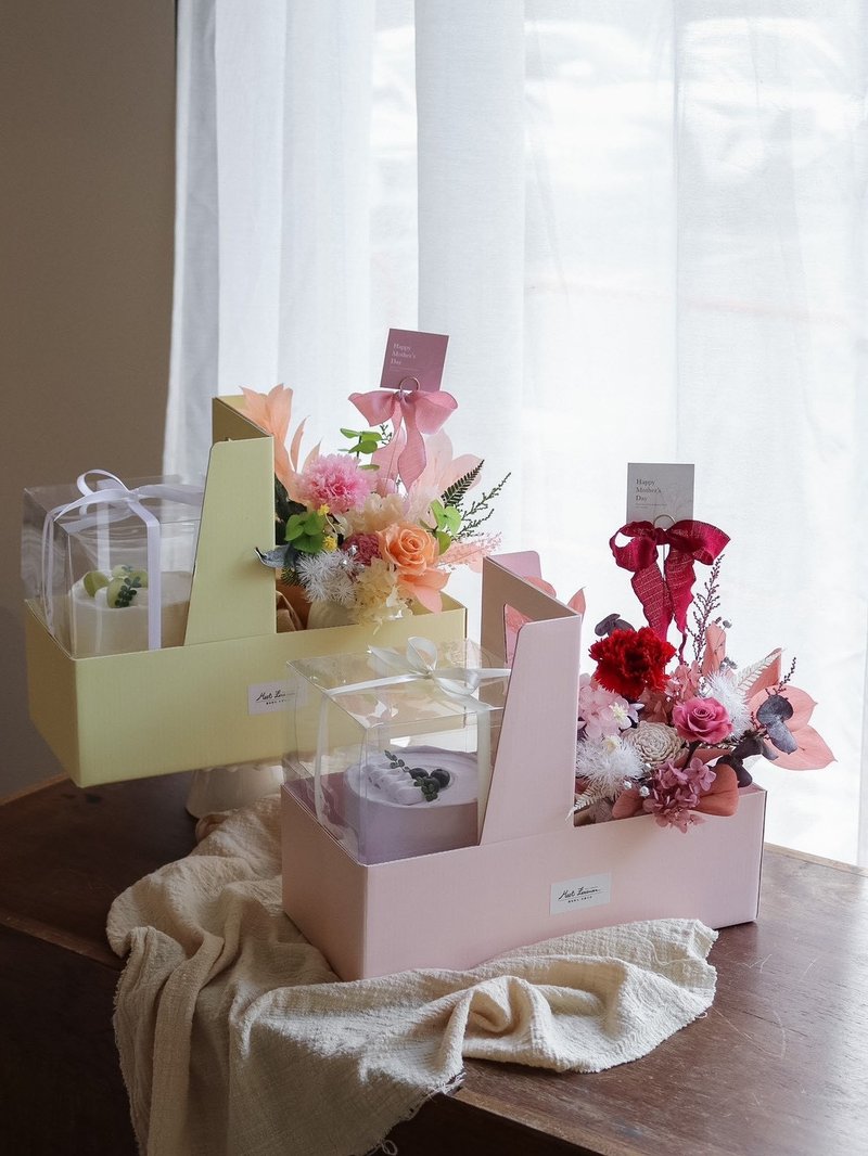 遇见恒久 X 弎室甜点 母亲节永生花蛋糕礼盒 限门市自取 - 干燥花/捧花 - 植物．花 