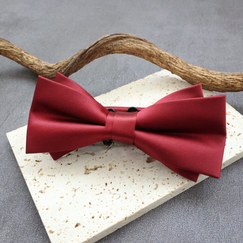 胭脂红双层领结-质感的缎面 像穿着燕尾服般的贵族让人舍不得眨眼 - 领结/领巾 - 其他人造纤维 红色