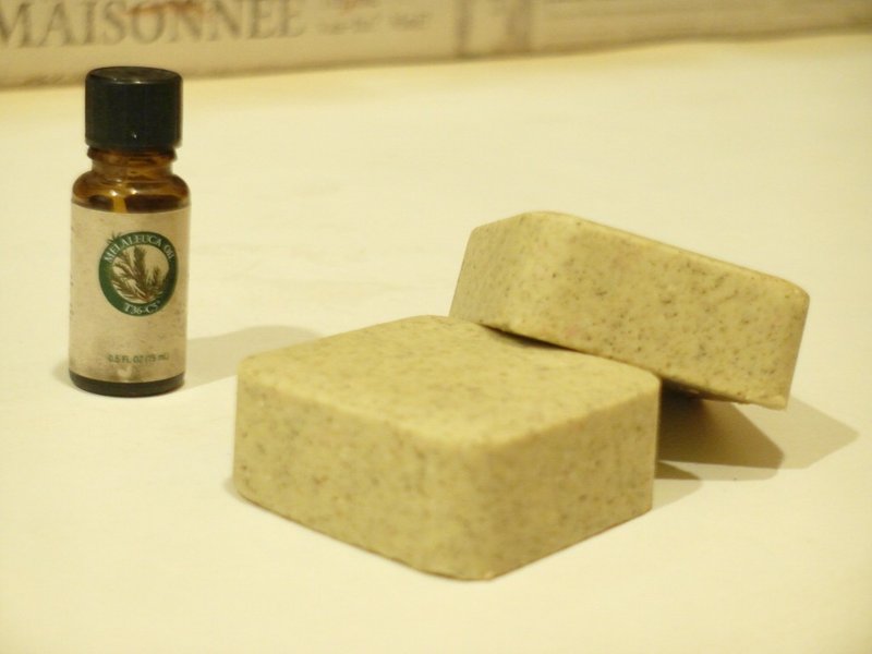 浓厚茶树艾草平安洗发沐浴皂 草本香气 洗发皂 手工皂 - 沐浴用品 - 植物．花 