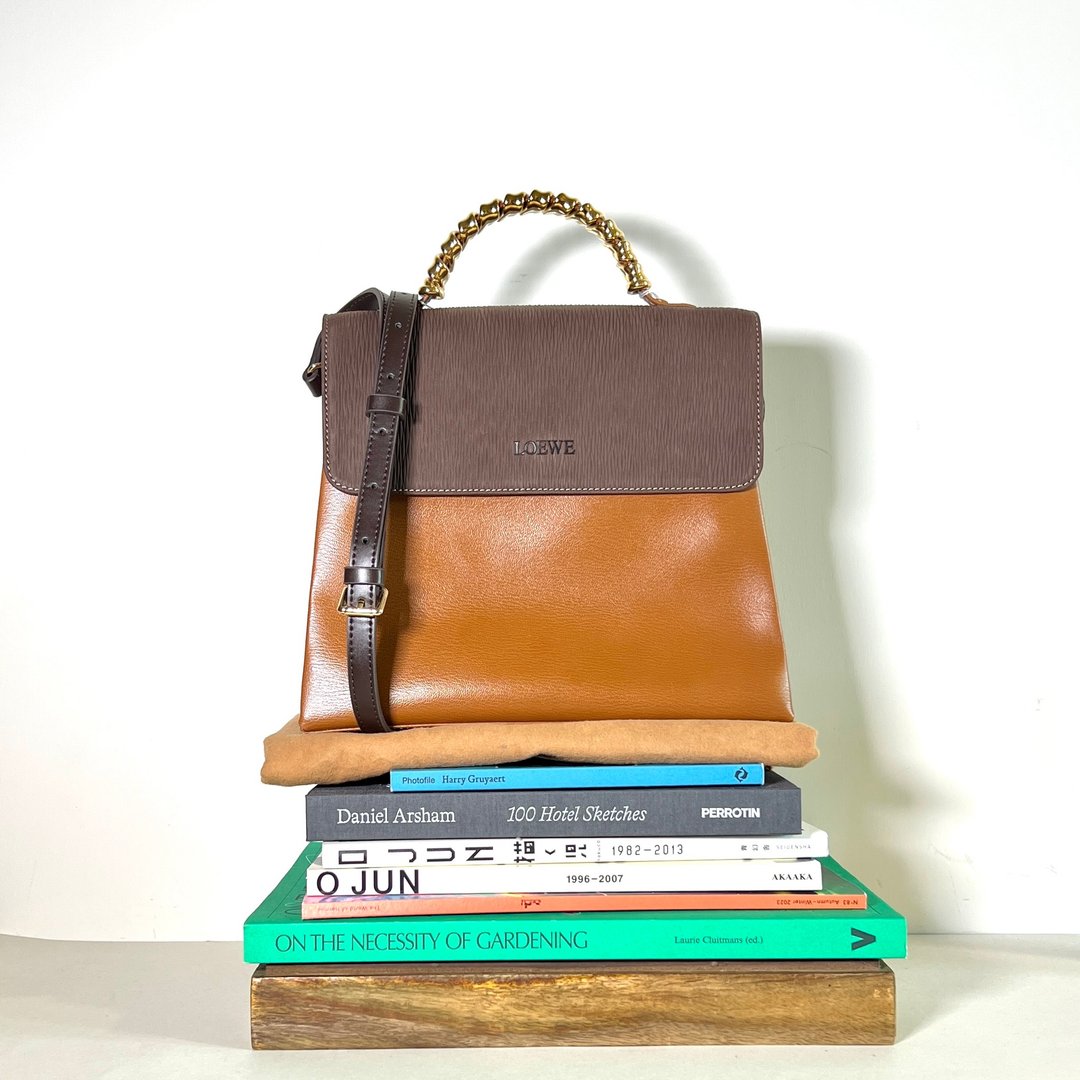 Loewe蛇骨手柄手袋肩背侧背斜孭包送肩带 原装尘袋 稀有中古美品 - 侧背包/斜挎包 - 真皮 咖啡色