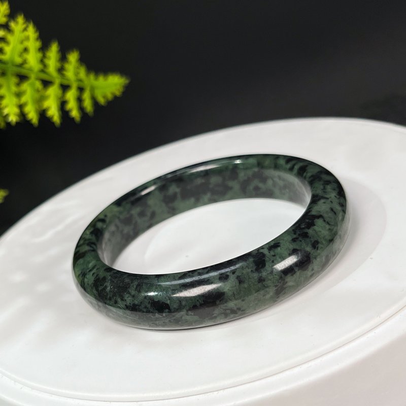 药王石手镯55+MM 西藏墨绿玉手环 缓解疲劳 消除紧张 改善亚健康 - 手链/手环 - 玉石 绿色