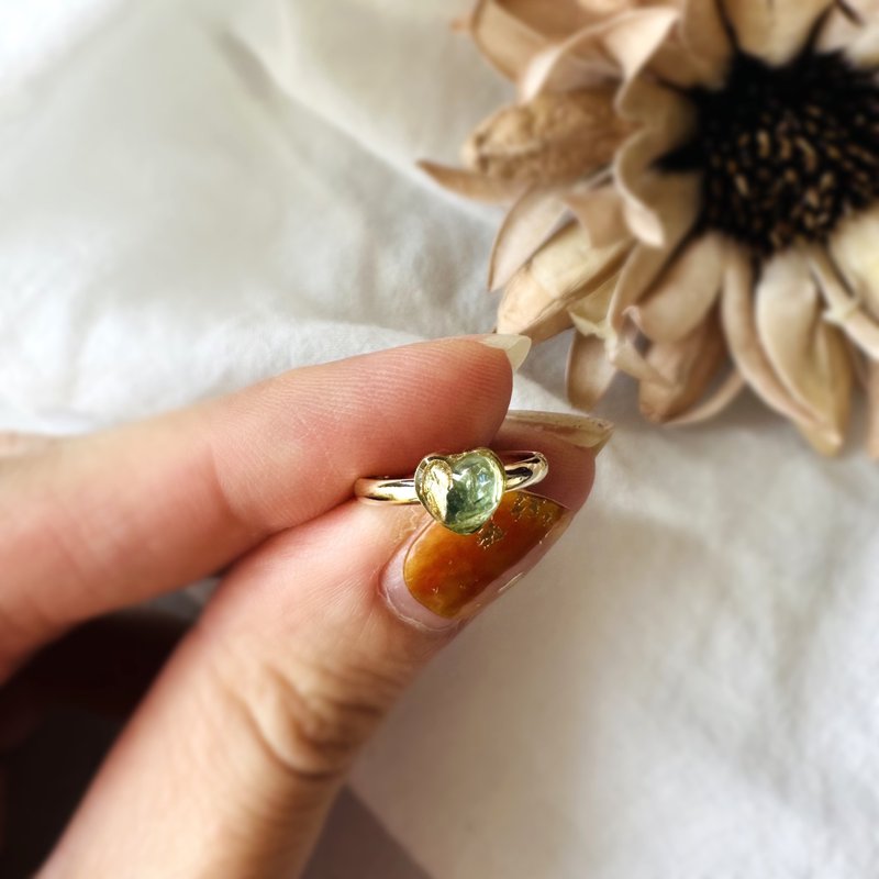 【再贩】天然石 爱心 戒指 金继 饰品 小指戒指 对戒 蓝磷灰石 小巧 精致 轻巧 颈部 水蓝色 浅蓝色 天然石戒指 - 戒指 - 石头 蓝色