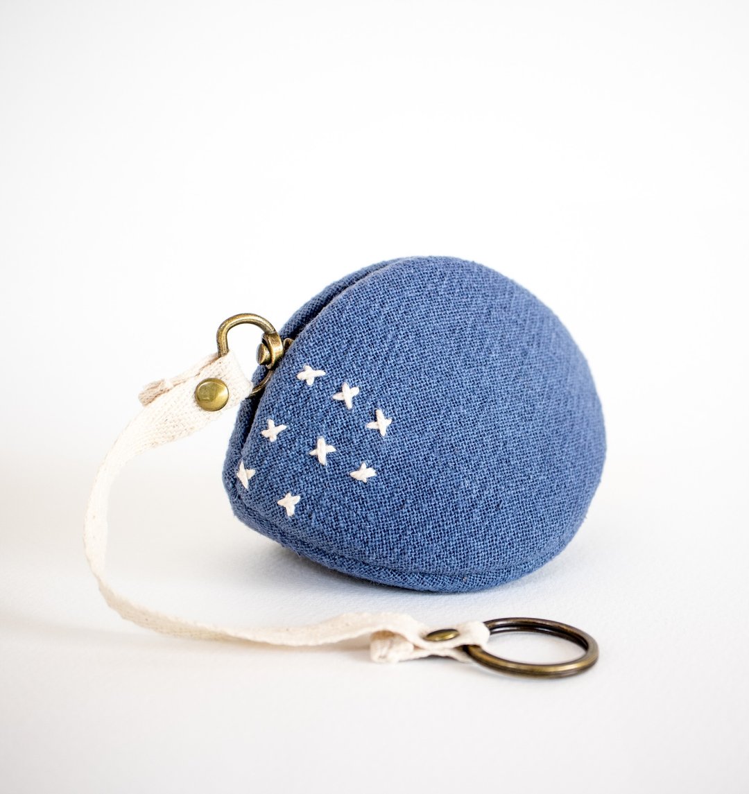 Blue coin purse and key chain. Japanese style bag - 化妆包/杂物包 - 棉 蓝色