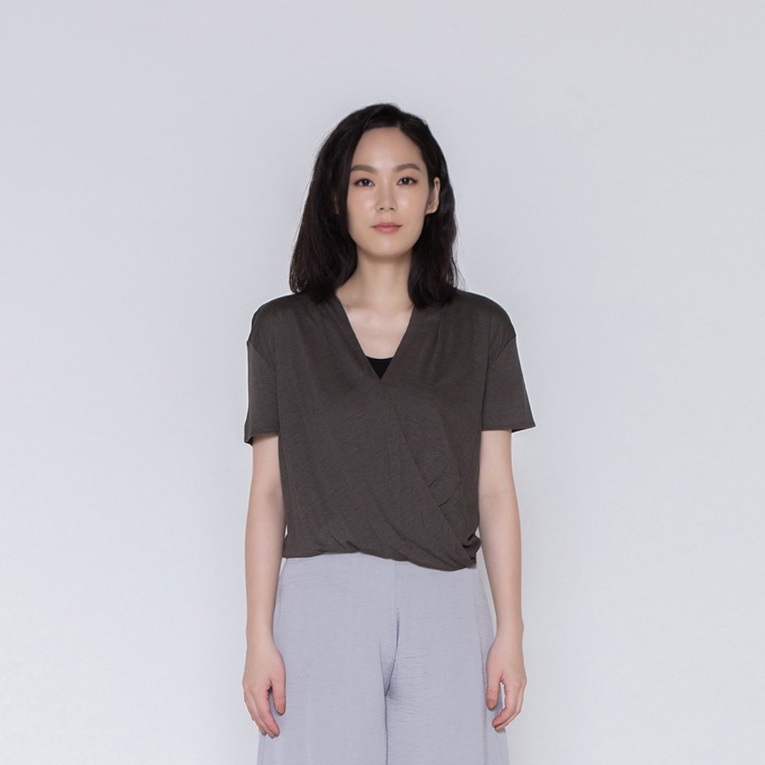 沉静冥想针织上衣 Peaceful Mind Jersey Tee - 女装上衣 - 羊毛 多色
