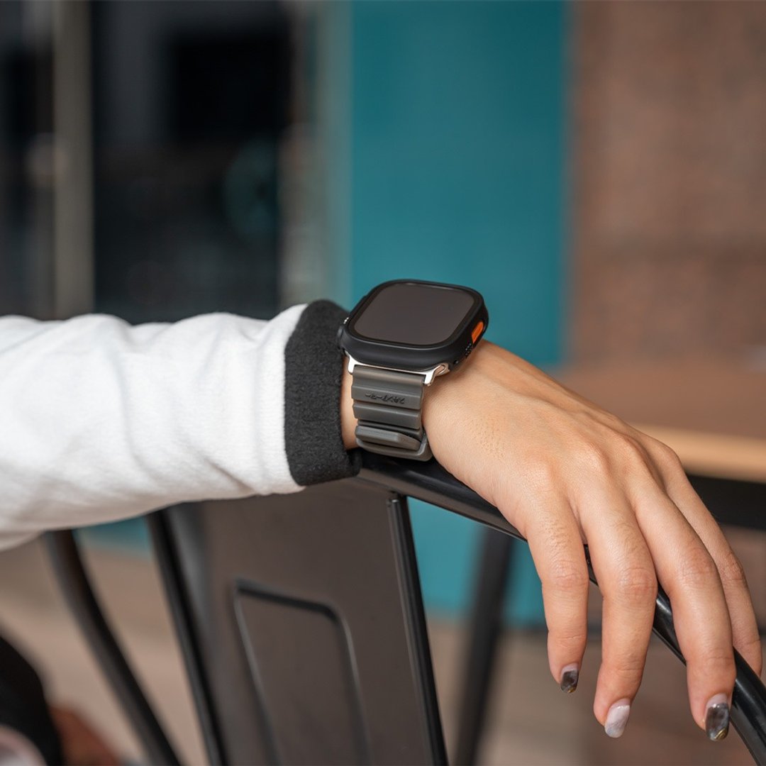 Apple Watch 44/45/46/49mm Shokku 街头款硅胶表带-透黑 - 表带 - 塑料 黑色