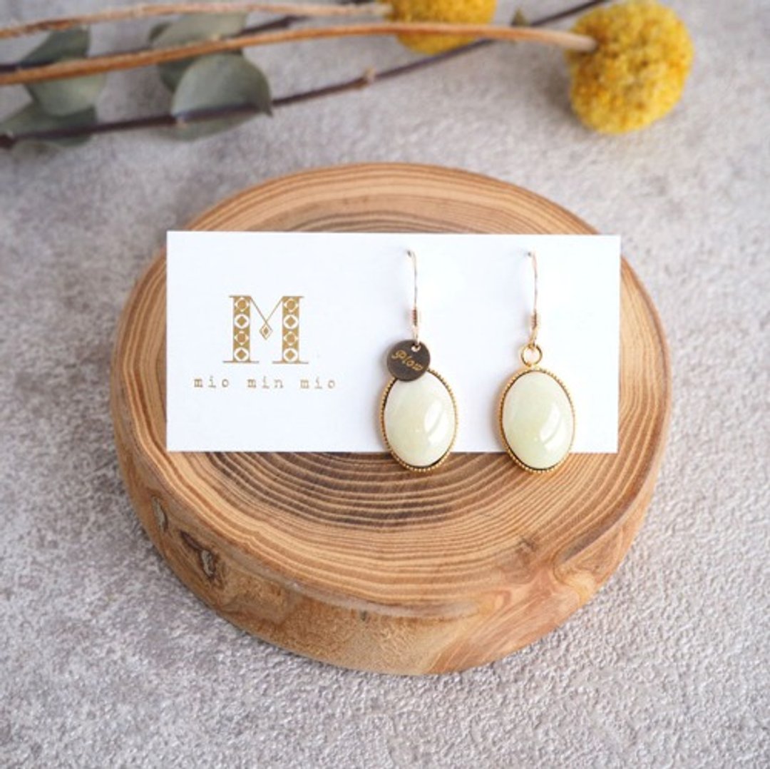 14kgf Mini oval earrings ~ Ivory ~ - 耳环/耳夹 - 玻璃 