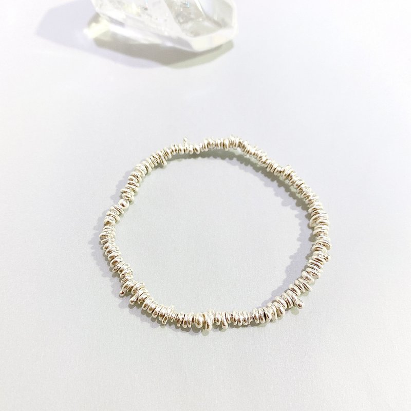 Ops silver bracelet -手工/限定/银/简约/中性/礼物/纯银/流线 - 手链/手环 - 银 银色