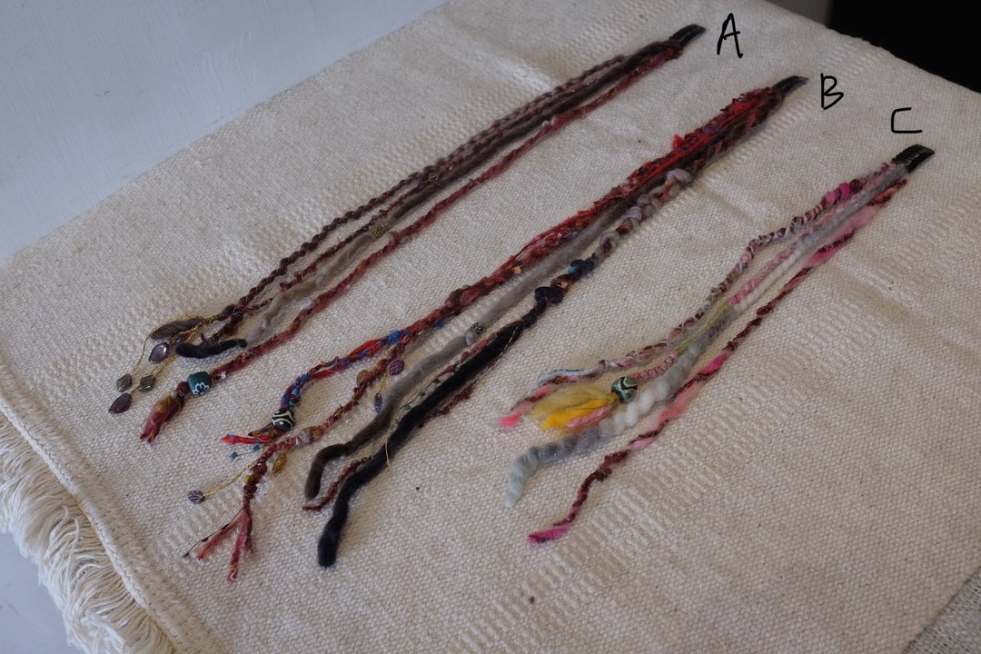 脏辫 穿戴式 发夹发片 Gypsy hair Clip (Red/ Pink) - 发饰 - 羊毛 红色