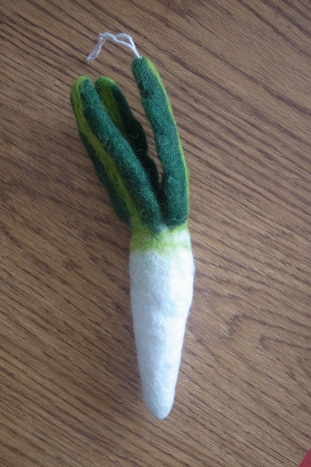 羊毛毡 手工制作  吊饰 包包挂饰 蔬菜 萝卜 - 吊饰 - 羊毛 绿色